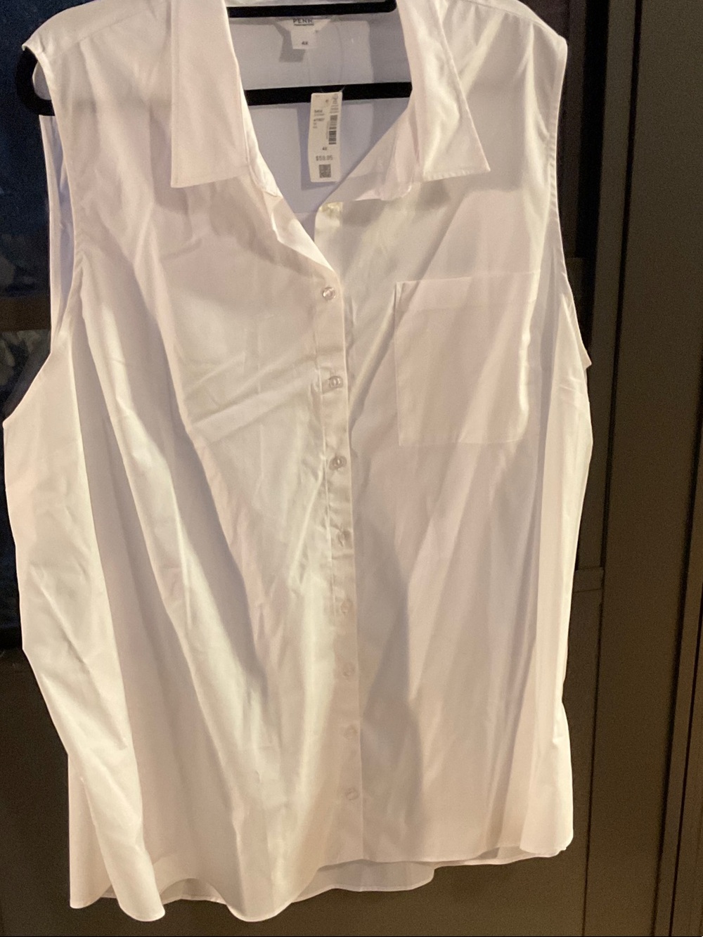 Penningtons White Sleeveless Button-Down Shirt